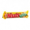 Цукерка Nestle Nuts з цілими лісовими горіхами 42г