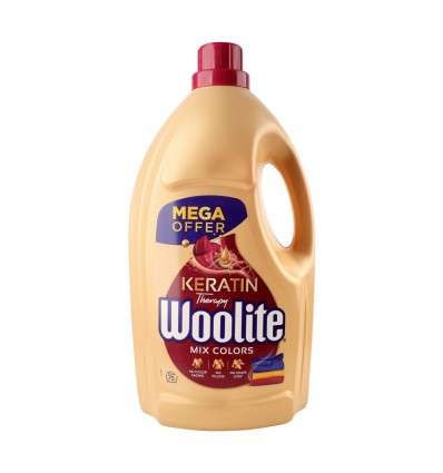 Средство для стирки Woolite Keratin для цветных тканей 4.5л
