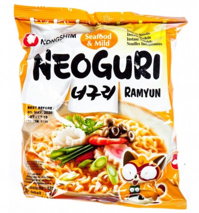 Лапша Nongshim з морепродуктами середньогостра 120г