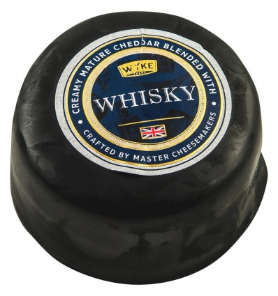 Сыр Wyke Чеддер жесткий с купажированным шотландским виски 100г