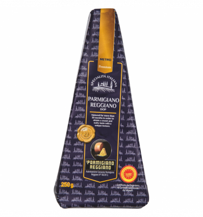Сир Metro Premium Parmigiano Reggiano Dop 32% 250г